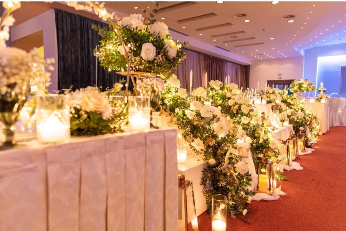 Black Chic Bridal Deco